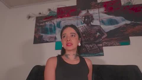 Snapshot of ariana_whitee chatting on 02.21.26 ariana_whitee online show from 02.21.26