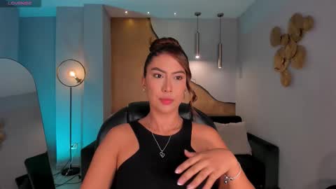 Ariana Dumont online show from 02.18.26