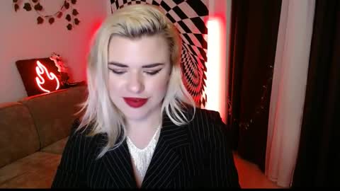 Snapshot of arianasaint chatting on 02.18.26 Mistress Ariana online show from 02.18.26