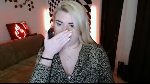 Snapshot of arianasaint chatting on 03.29.26 Mistress Ariana online show from 03.29.26