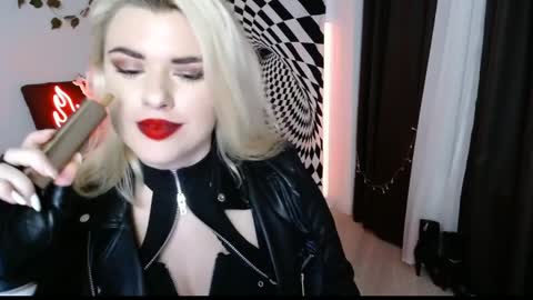 Snapshot of arianasaint chatting on 04.02.26 Mistress Ariana online show from 04.02.26