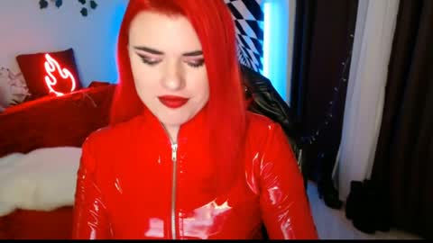 Snapshot of arianasaint chatting on 04.21.26 Mistress Ariana online show from 04.21.26