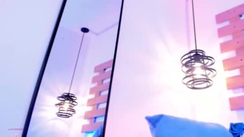 Ari  online show from 10.08.25