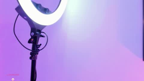 Ari  online show from 10.13.25