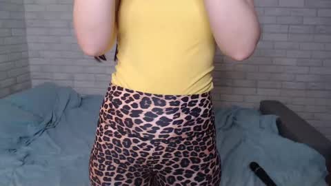 ArianaxSky online show from 03.06.25