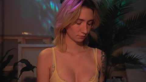 Olivka online show from 10.17.25