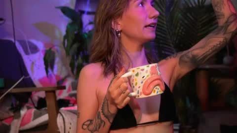 Olivka online show from 04.24.26