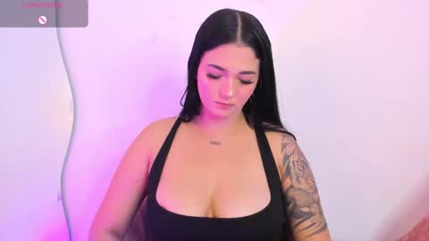 Snapshot of ariannadawson chatting on 10.07.25 Arianna Dawson online show from 10.07.25