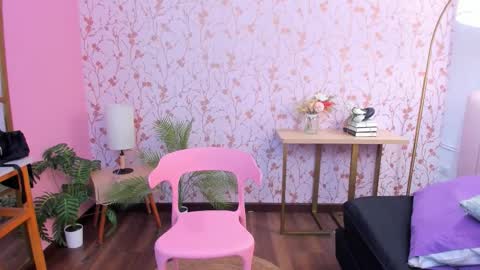 Snapshot of ariannaliss chatting on 09.20.25 Arianna online show from 09.20.25