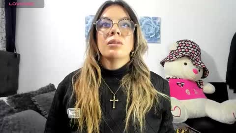 ariannawil online show from 01.11.26