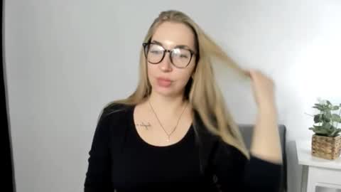 Snapshot of ariaswan chatting on 03.02.26 Aria online show from 03.02.26