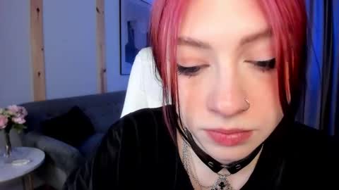 Snapshot of arielabradberry chatting on 03.11.25 Ariel online show from 03.11.25