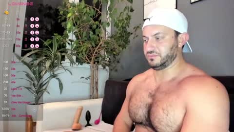 Snapshot of arielenbsas chatting on 12.12.24 Ariel online show from 12.12.24