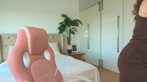 Ariella GTM3  Tue Wed Thu Fri Sat  0400 am-1030pm online show from 02.15.26