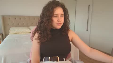 Snapshot of ariella_sol chatting on 02.27.26 Ariella GTM3 Tue Wed Thu Fri Sat 0400 am-1030pm online show from 02.27.26