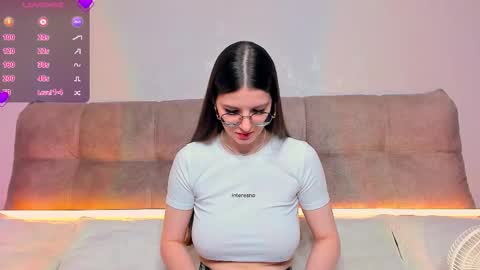 Snapshot of ariellateska chatting on 02.28.26 Ariella online show from 02.28.26