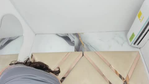 Snapshot of ariht chatting on 03.29.26 ariht online show from 03.29.26