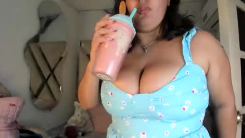 Snapshot of ariht chatting on 04.06.26 ariht online show from 04.06.26