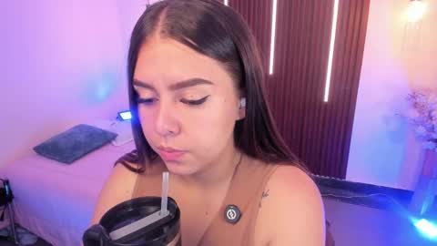  Arianna  online show from 05.15.26