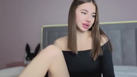 arimilas online show from 10.13.25