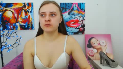 Snapshot of arinabelle chatting on 02.26.26 arinabelle online show from 02.26.26