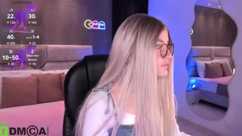 Ari  online show from 10.13.25