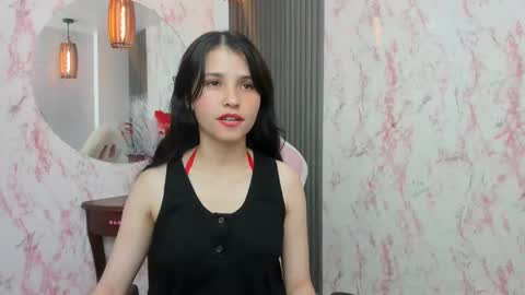 Snapshot of arisha_lee2 chatting on 01.02.25 arisha_lee2 online show from 01.02.25