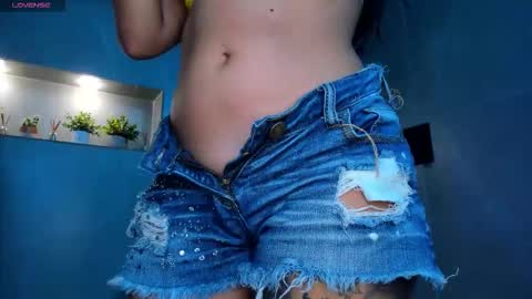 Snapshot of arisweett chatting on 02.20.26 Ari online show from 02.20.26