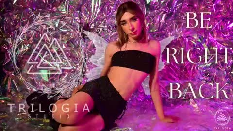   Nice to meet you  thumb up me please its important I  LOOK MY BIO DOWN online show from 01.16.25