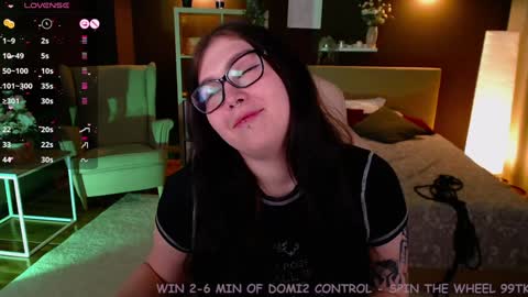 Snapshot of arizonaa_muse chatting on 01.16.25 Astrid online show from 01.16.25