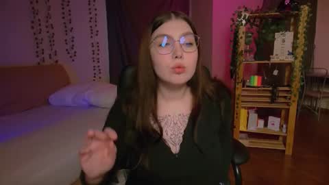 Snapshot of arizonaa_muse chatting on 11.23.25 Astrid online show from 11.23.25