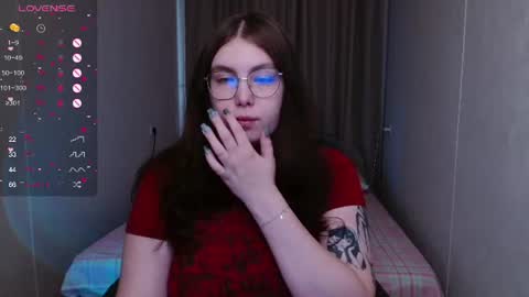 Snapshot of arizonaa_muse chatting on 07.30.26 Astrid online show from 07.30.26