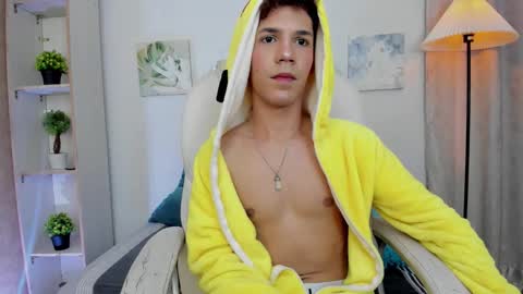 Snapshot of arlequiin_ chatting on 02.04.26 Arlequin online show from 02.04.26