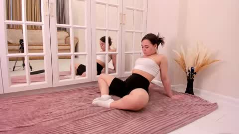 Snapshot of arlettedryer chatting on 01.16.25 Hello My name Karry online show from 01.16.25