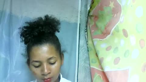 Snapshot of armonnette9794 chatting on 05.16.26 armonnette9794 online show from 05.16.26