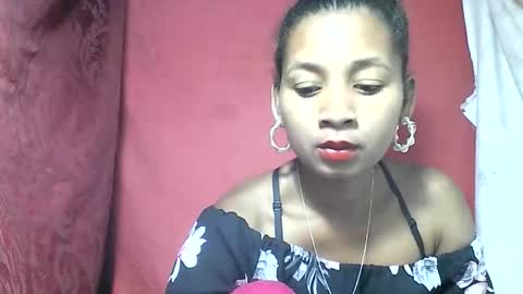 Snapshot of armonnette9794 chatting on 05.25.26 armonnette9794 online show from 05.25.26