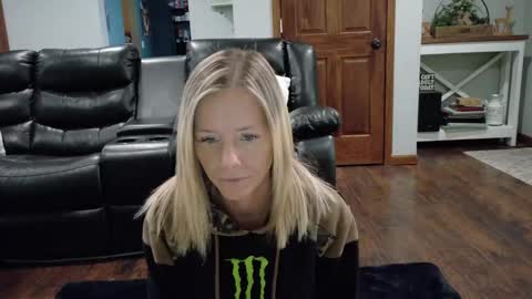 Samantha - Sammie online show from 01.16.25
