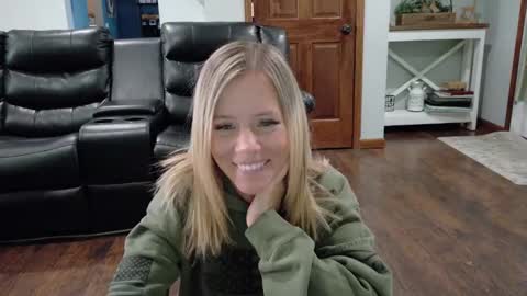 Samantha - Sammie online show from 01.27.25