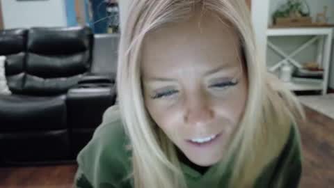 Samantha - Sammie online show from 02.13.25
