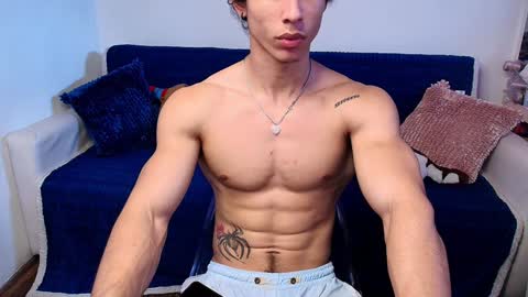 Snapshot of arnold_black69 chatting on 12.11.24 arnold black online show from 12.11.24