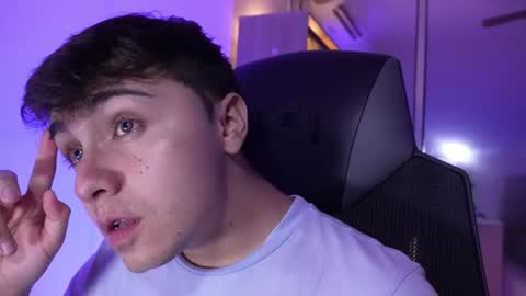 aron__cooper online show from 10.11.25