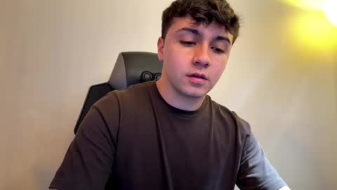 Snapshot of aron__cooper chatting on 04.18.26 aron__cooper online show from 04.18.26