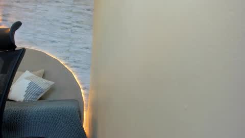 Snapshot of aron_bolt chatting on 11.11.25 ARON BOLT online show from 11.11.25