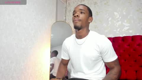 Snapshot of aron_clark chatting on 04.28.26 A R O N online show from 04.28.26