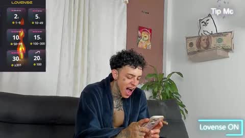 Snapshot of aron_ford chatting on 10.22.25 Aron ford online show from 10.22.25