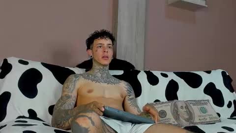 Snapshot of aron_ford chatting on 02.13.26 Aron ford online show from 02.13.26