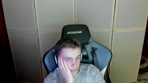 biggest penis  online show from 12.03.24