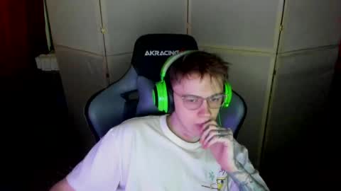 biggest penis  online show from 03.04.25