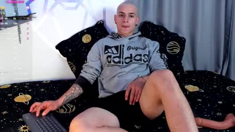 Snapshot of aron_santoro1 chatting on 12.27.24 Aron Santoro online show from 12.27.24