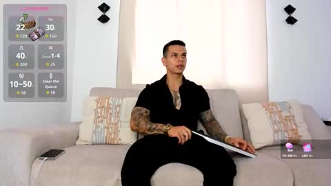 Snapshot of arondark chatting on 09.23.25 DarkMaster online show from 09.23.25